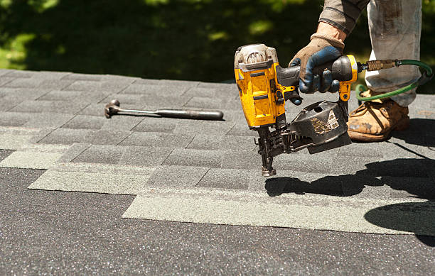 Best Roof Gutter Cleaning  in Anderson, CA